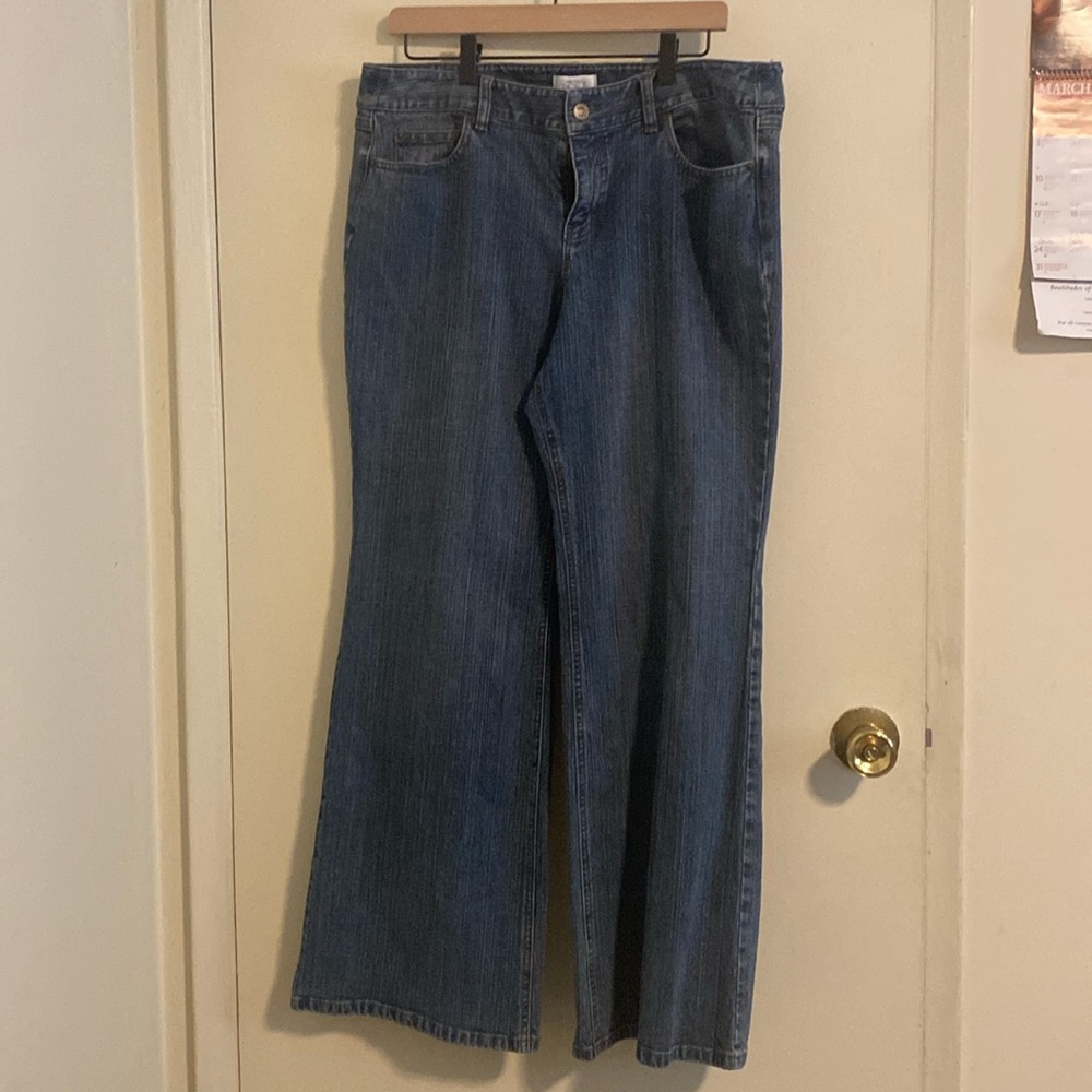 Ann Taylor Loft full leg jeans